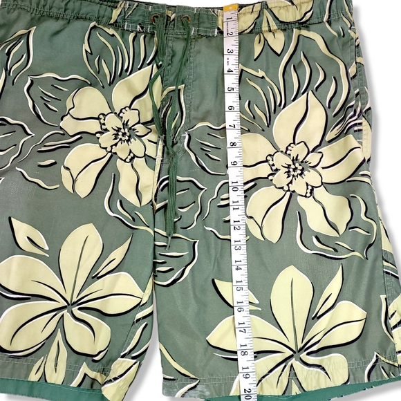 Docker Swim Trunks - Picture 4 of 10